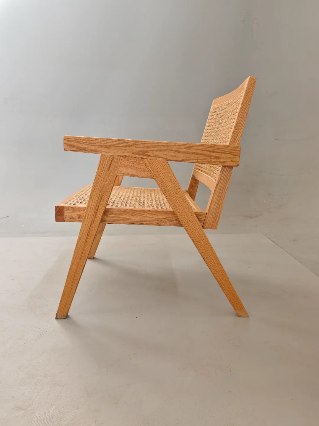 Sculptural Rounded Accent Stool CH37