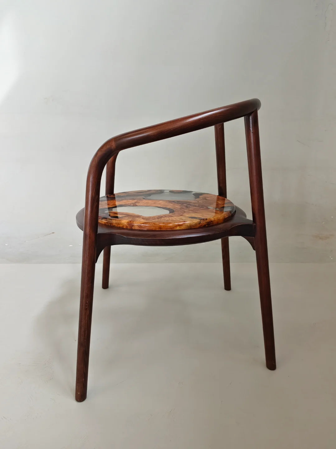 Rounded Shoulder Solid Wood Armchair  CH27