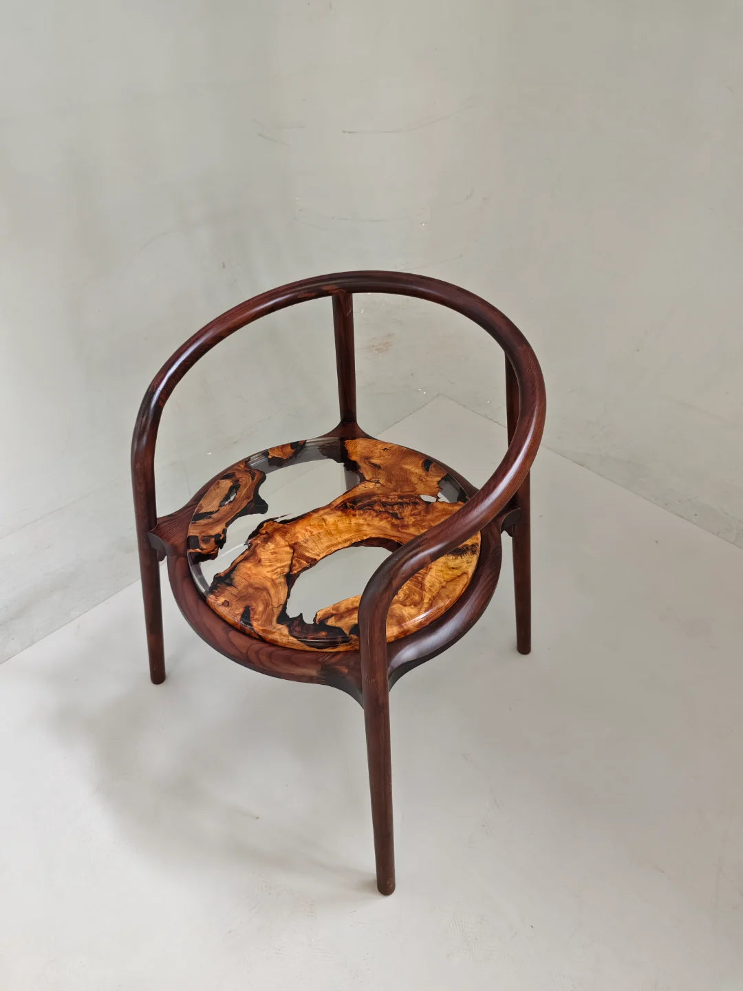 Rounded Shoulder Solid Wood Armchair  CH27