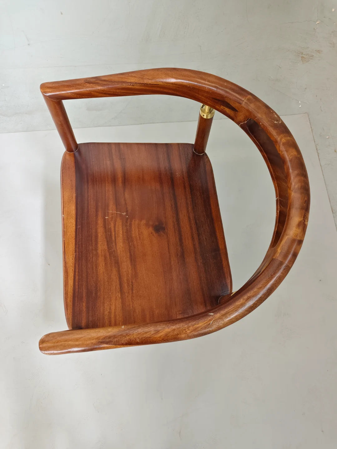 Soft Curve Solid Wood Chair CH29