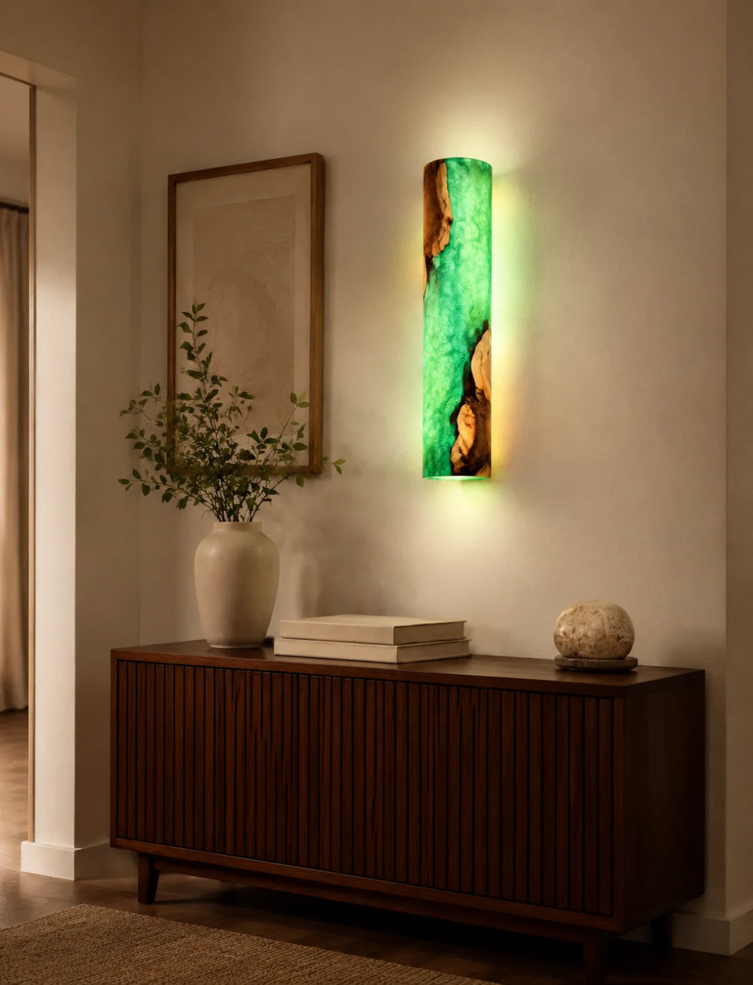 LP04 Emerald Glow emerald green epoxy wall lamp with handcrafted resin and natural-grain detail