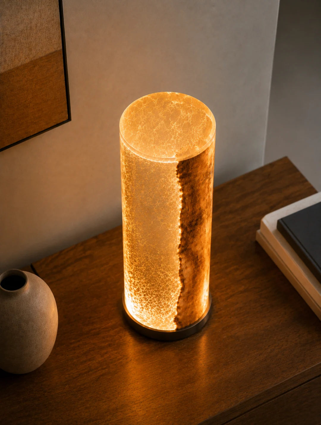 Amber Core Clear Amber Epoxy Table Lamp LP05
