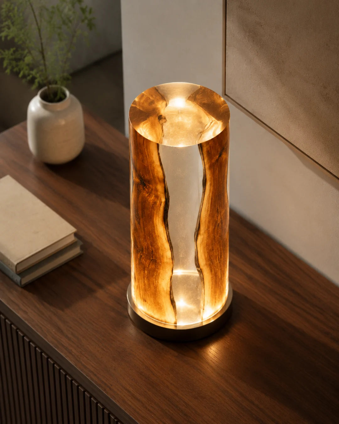 Amber Split Clear Amber Epoxy Table Lamp LP08