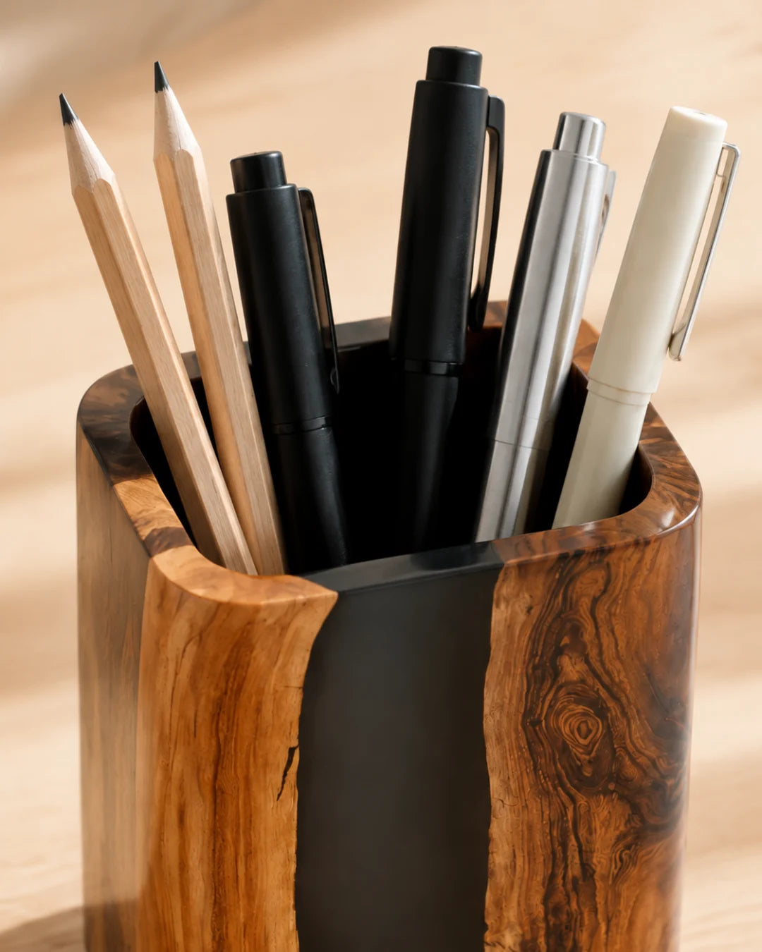 Black Ribbon Jet Black Epoxy Pen Holder PH01