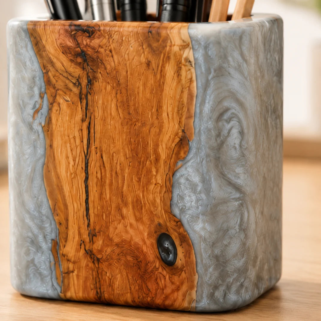 Silver Field Silver Gray Epoxy Pen Holder PH02