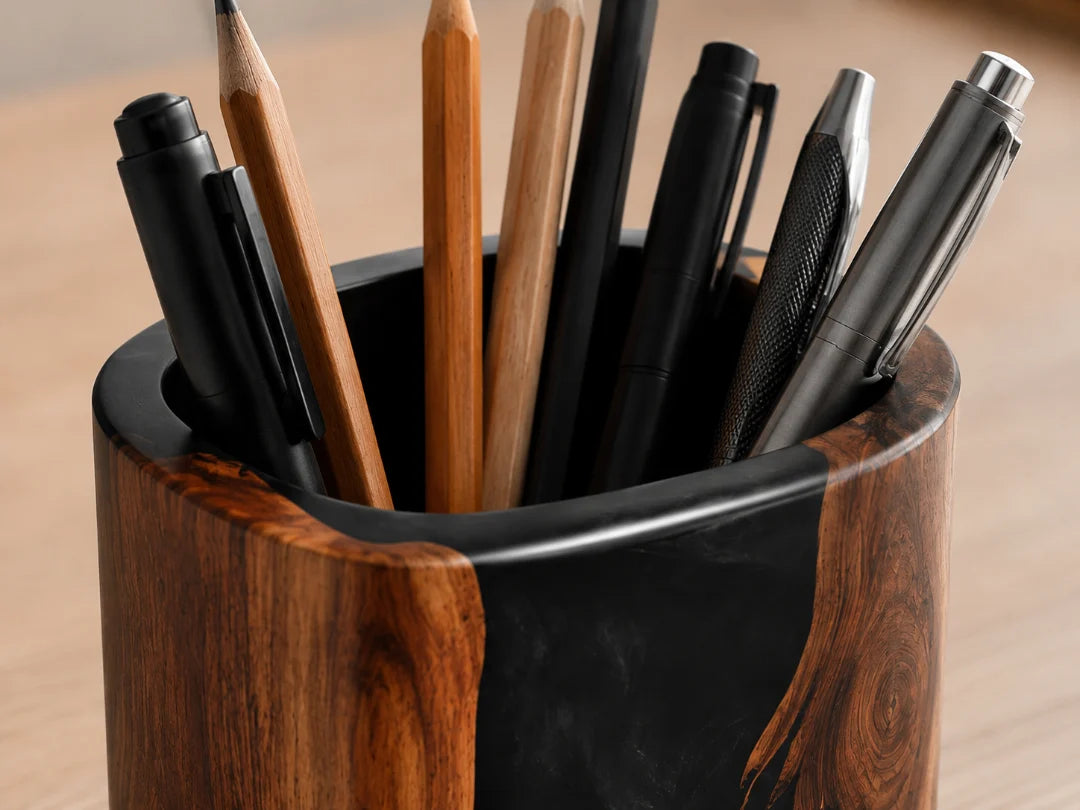 Black Edge Smoky Black Epoxy Pen Holder PH03