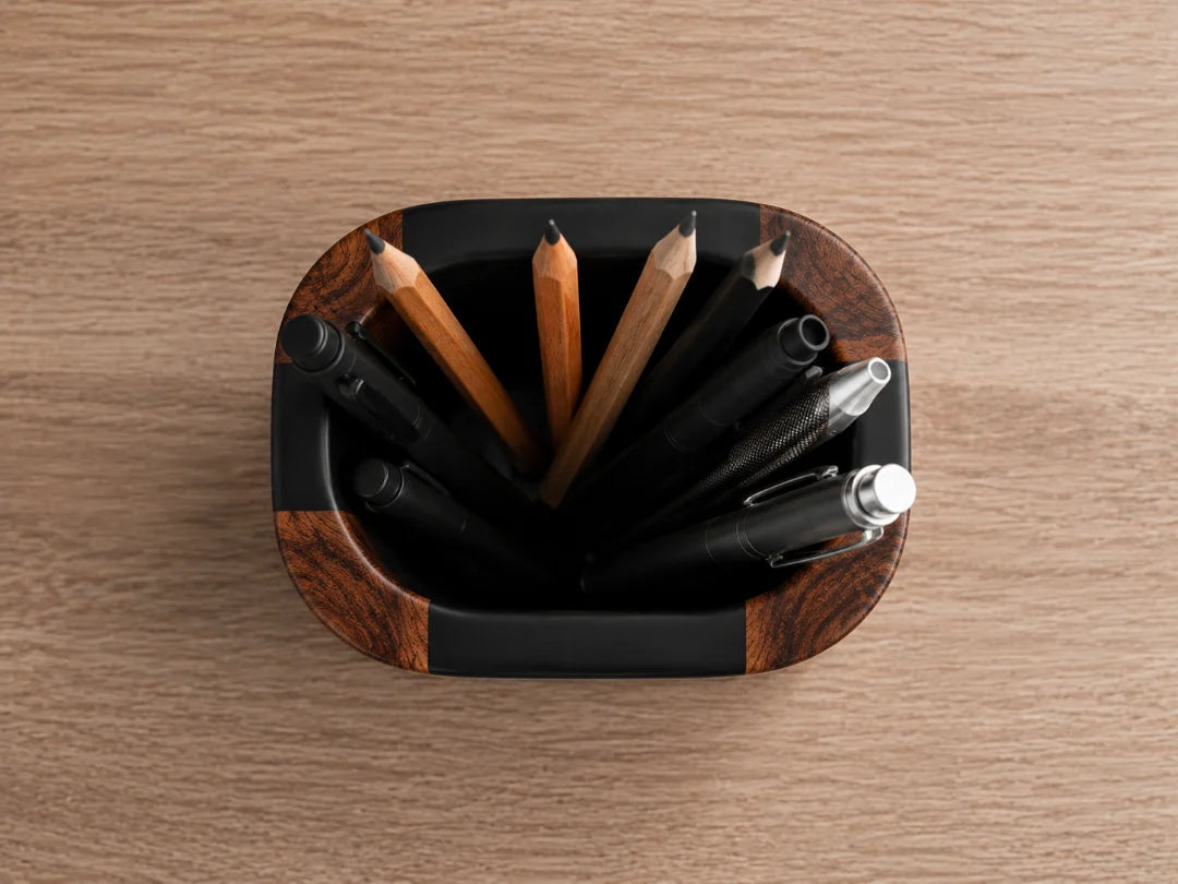 Black Edge Smoky Black Epoxy Pen Holder PH03