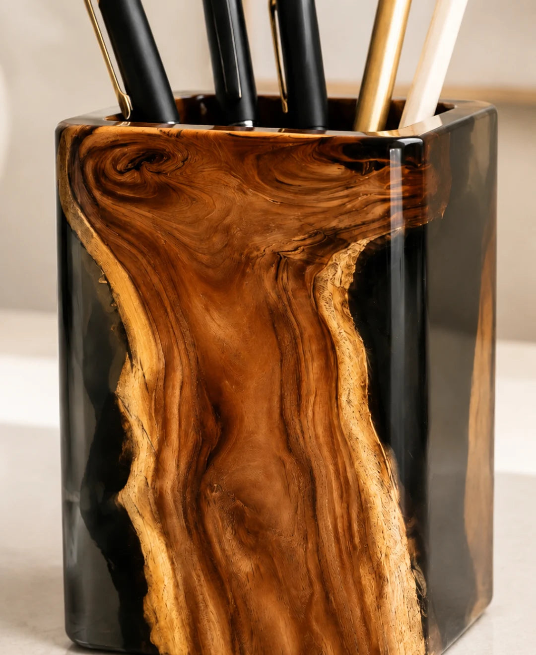 Midnight Frame Jet Black Epoxy Pen Holder PH04
