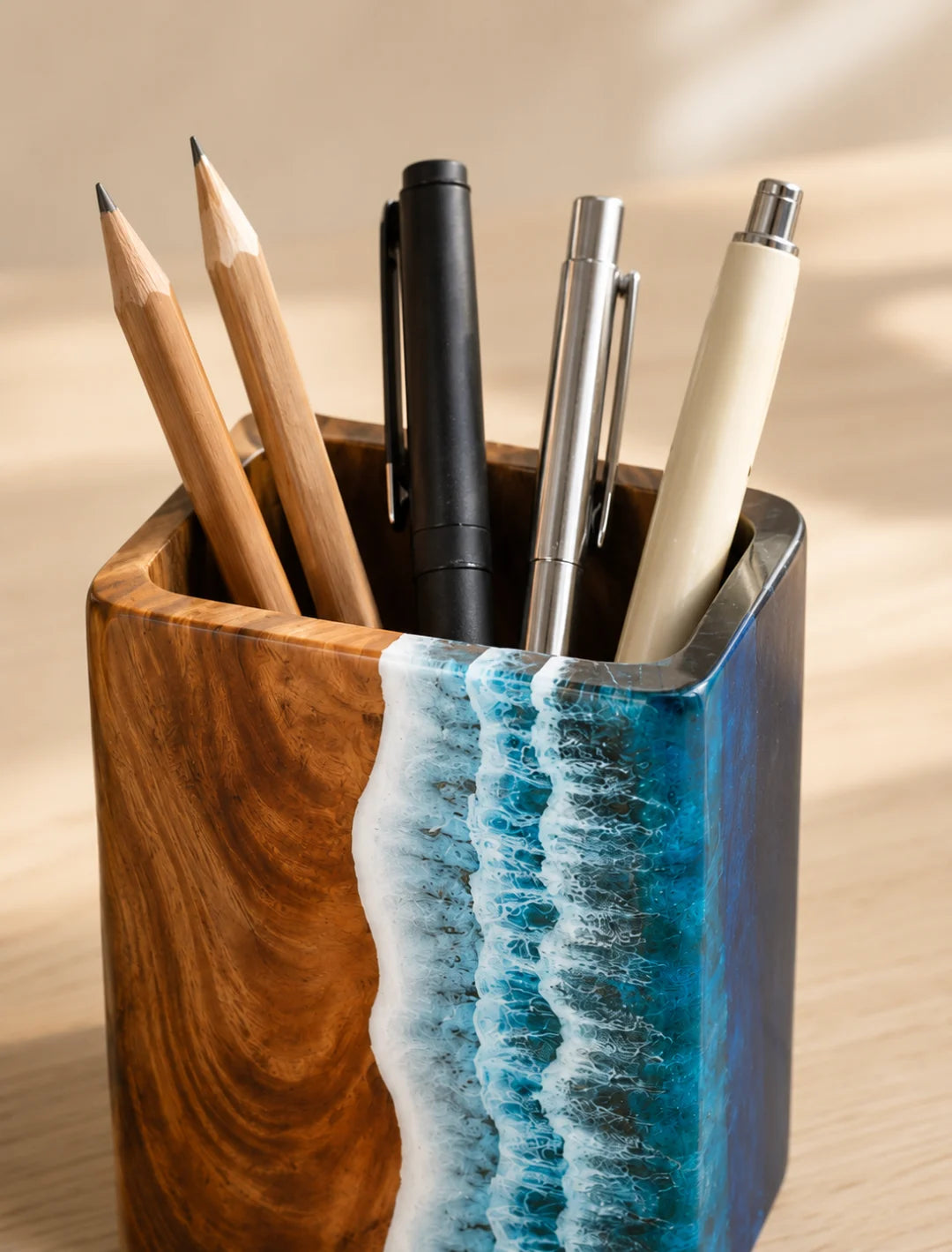 Coastal Crest Ocean Blue and Pearl White Epoxy Pen Holder PH06