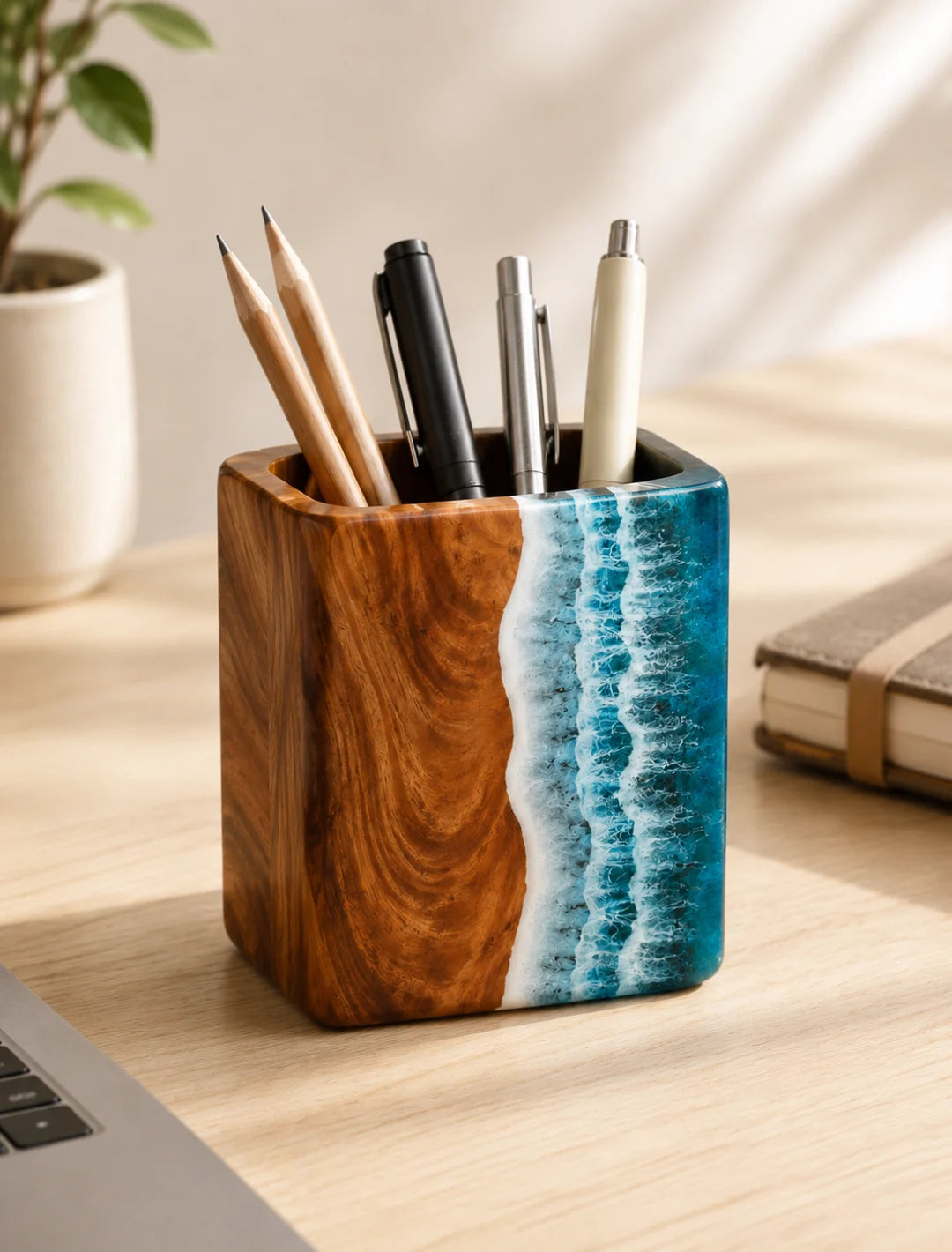 Coastal Crest Ocean Blue and Pearl White Epoxy Pen Holder PH06